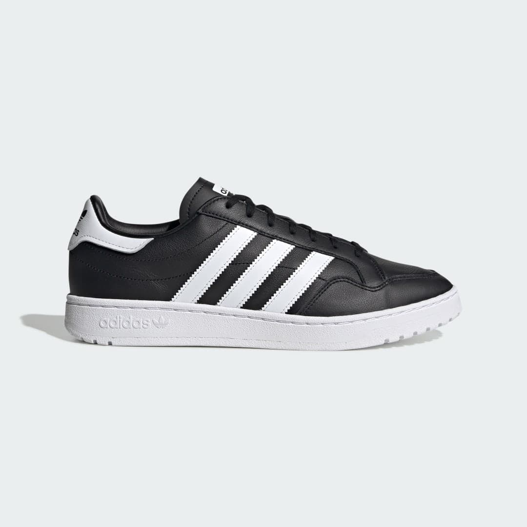 Adidas Team Court