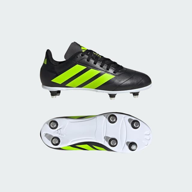 Adidas de rugby césped natural húmedo