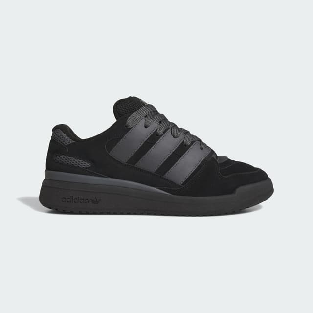 Adidas Forum2000